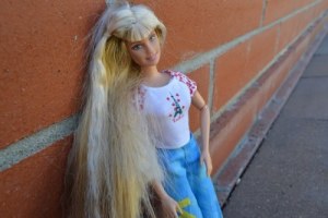 barbie-doll-937526_640
