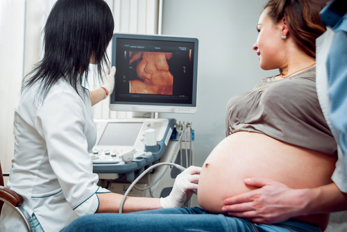 woman-in-maternity-care-having-an-ultrasound