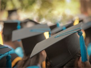 Graduates pay-gap