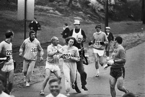 katherine switzer running the boston marathon