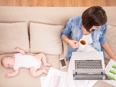 working mum on maternity leave featured